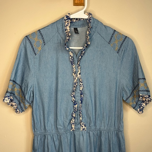 Lapis Embroidered Denim Dress Size M Petite - Picture 3 of 6